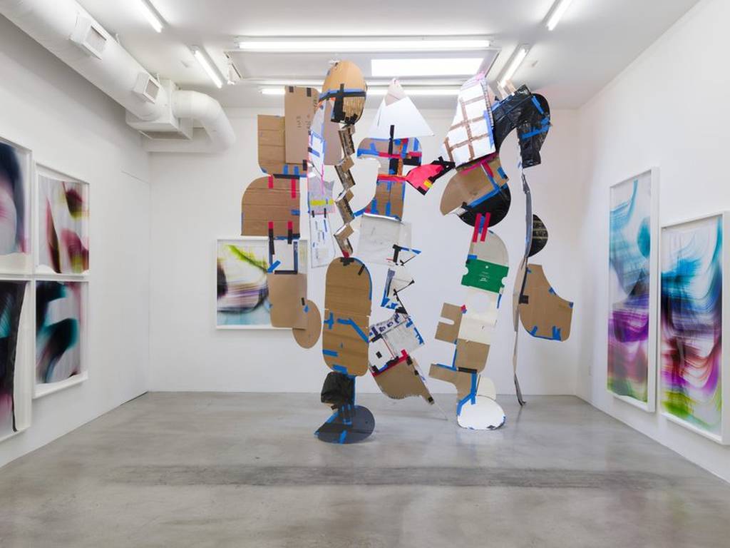 Galerías artísticas visuales ile ilgili görsel